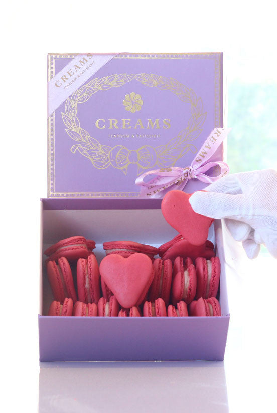 macaron gift box hearts large 18