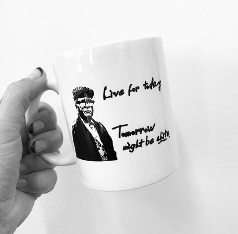 christmas, secret santa, secret santa gifts, office worker christmas gifts, scottish secret santa gifts, scottish santa, scottish presents at christmas, glasgow gifts, glasgow gift shop, gie it laldy, scotland, scottish pattern, scottish dialect, scottish blog, scottish christmas, glasgow christmas, top christmas gifts under £10, christmas cards, scottish mugs, scottish patter