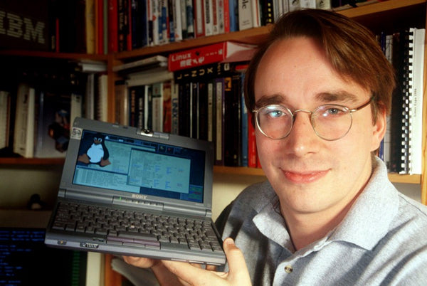 Linus Torvalds with the Linux kernel