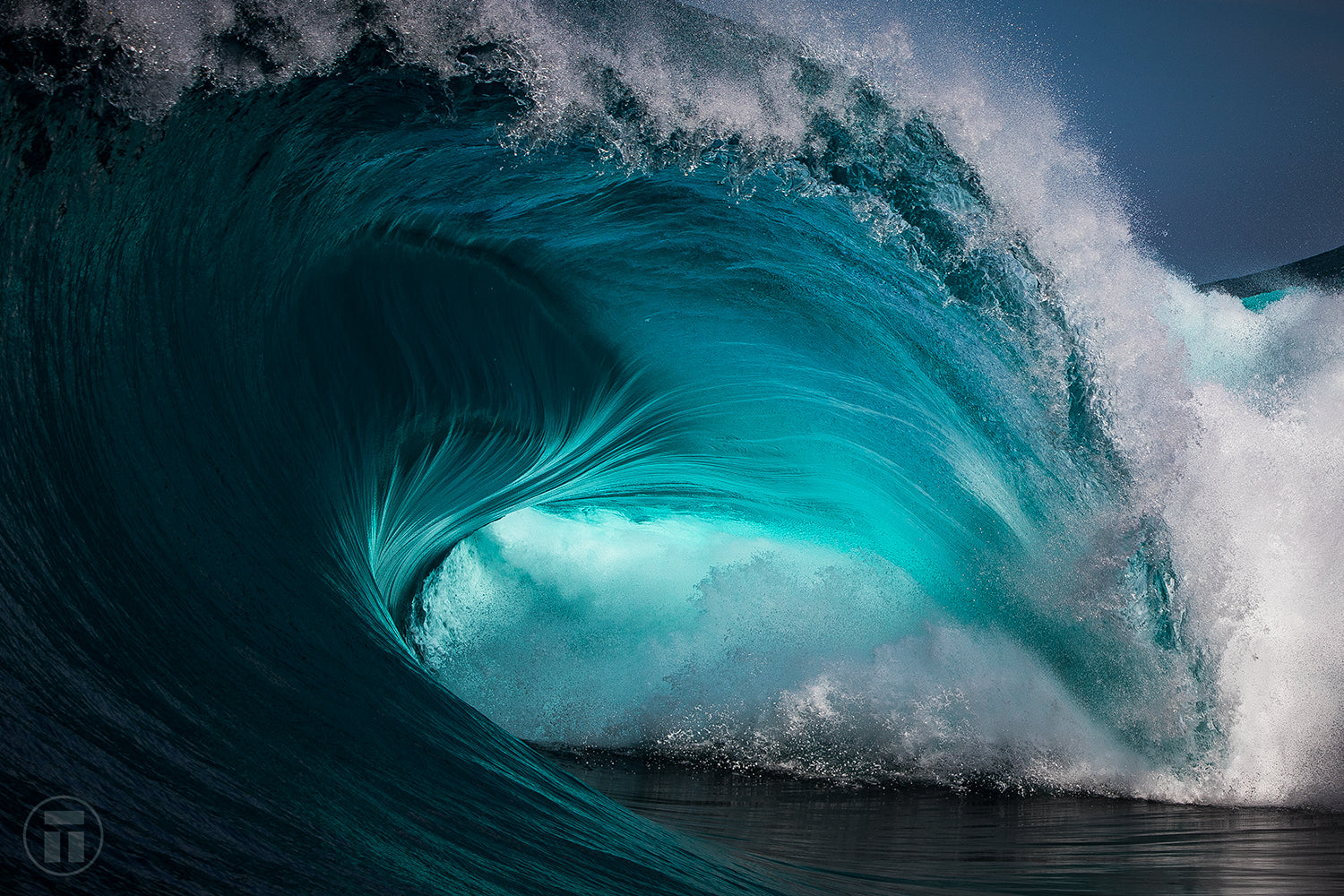 Heavy wave shot with the Canon Australia 70-200mm f/2.8 by Thurston Photo