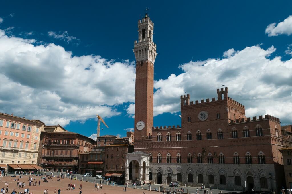 piazza del campo // mahabis journal