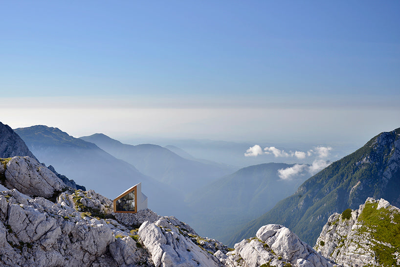 mahabis retreats // the air-lifted slovenian alpine shelter