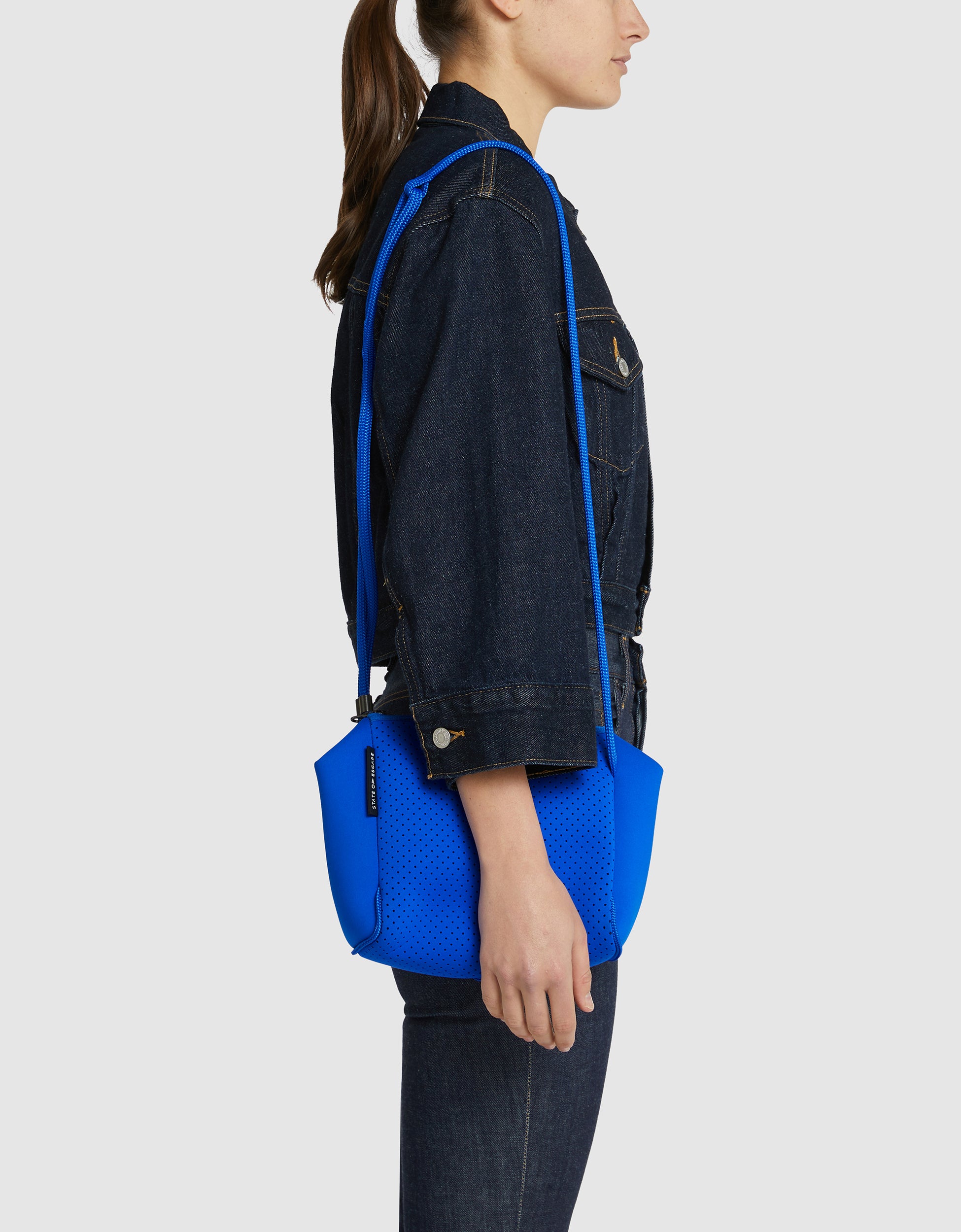 Festival crossbody in electric blue