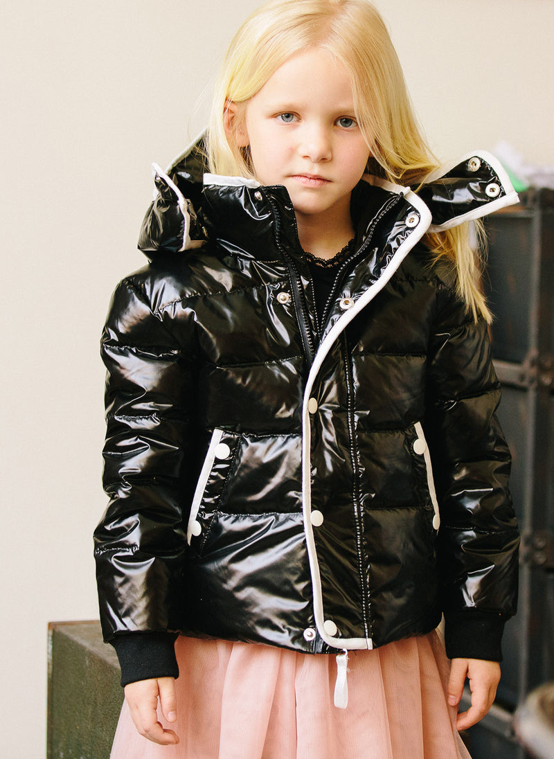 Vierra Rose Unisex Brooklyn Puffer Jacket in Shiny Black