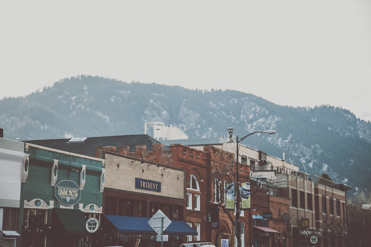 Photo of shops on Pearl Street in Boulder