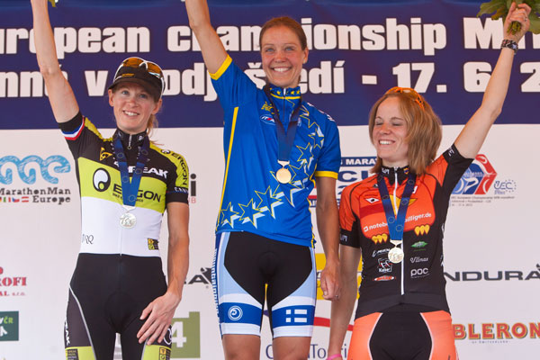 elete athlete Sally Bigham on the podium European championships in Czech 2012