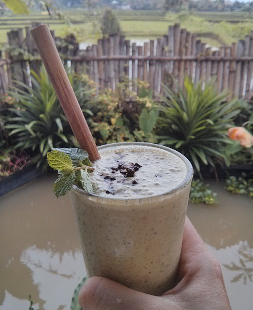 Drinking a Matcha Cacao Smoothie in Ubud, Bali