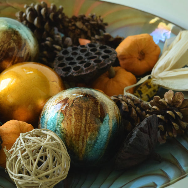 decorative-thanksgiving-spheres