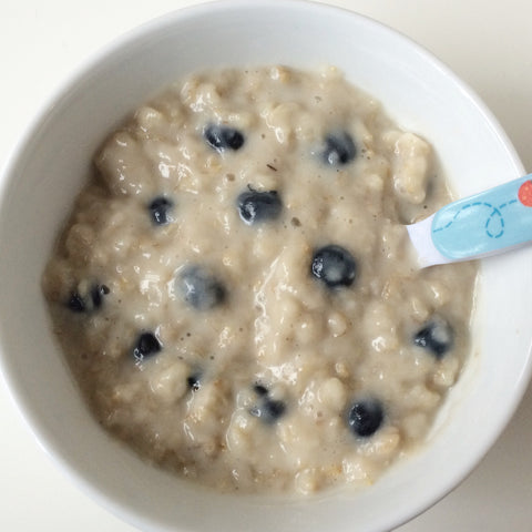 Creamy Oatmeal with Bluberries