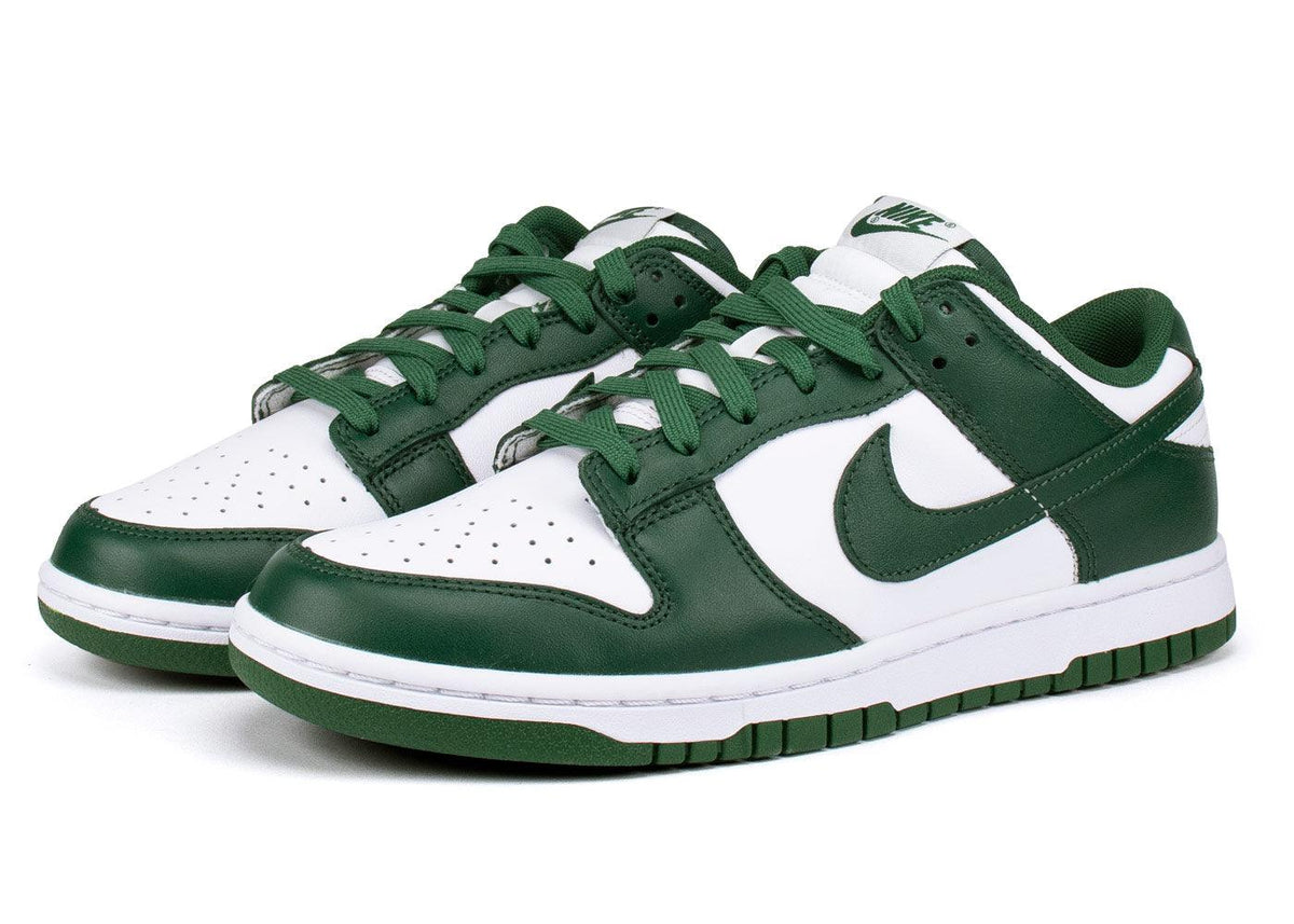 sb dunks michigan state