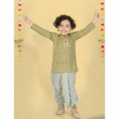 Floral Print Kurta With Zig Zag Print Dhoti