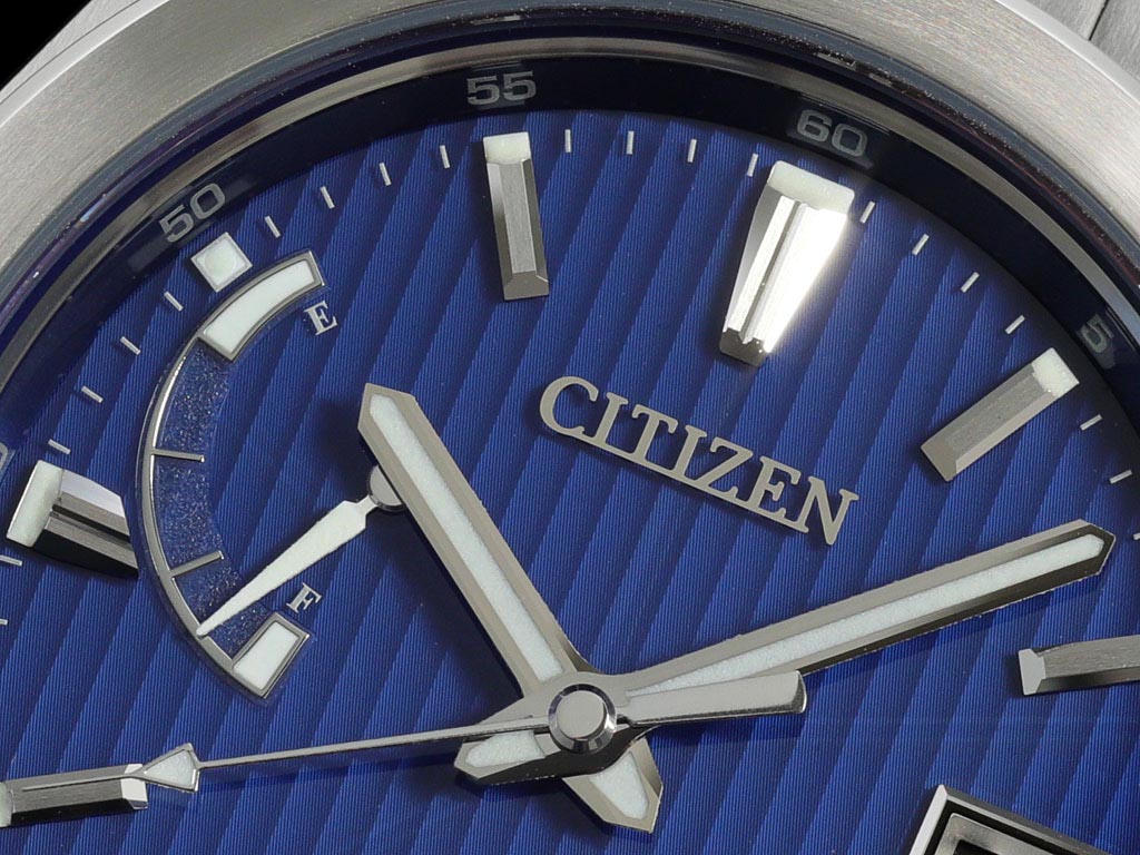 The Citizen Eco-Drive Aq1050-50L Made In Japan Solar-Quartz