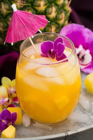 Lemonade Recipes for National Lemonade Day pineapple mango