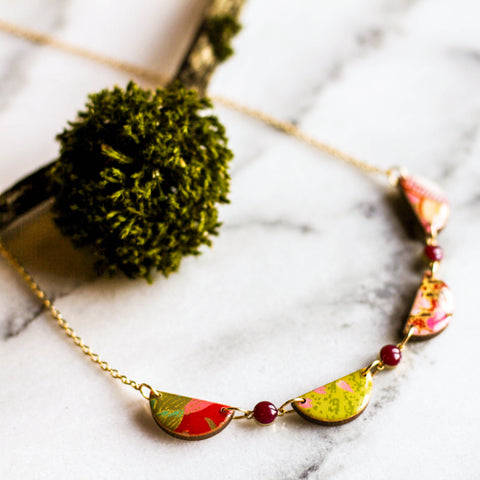 No Man's Land Artifacts - Japanese Swag Necklace - Magenta