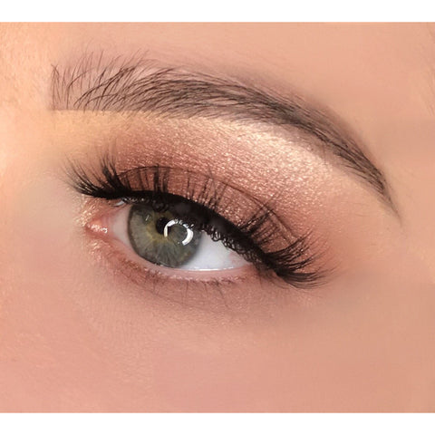 FalseEyelashes.co.uk 3D Mink Lashes - 004 (Model Shot 2)