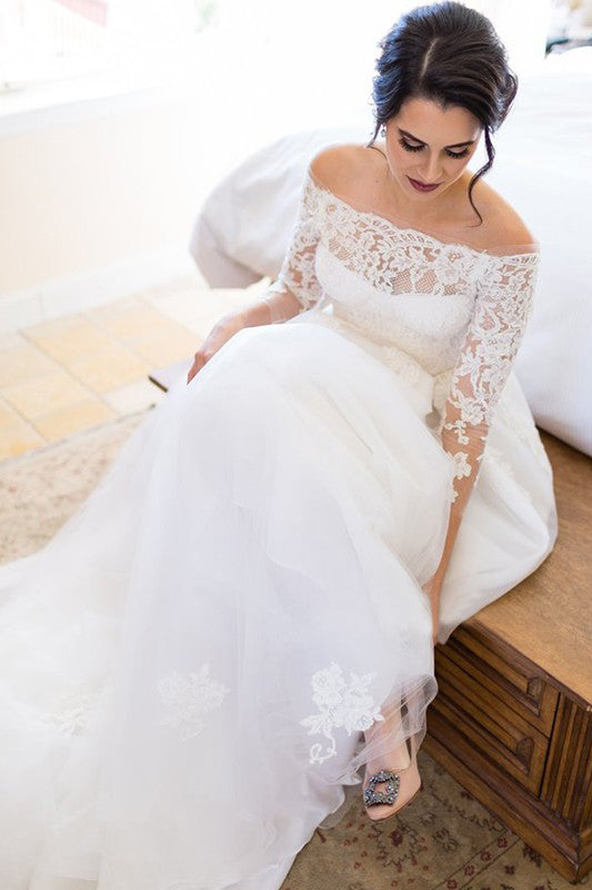 lace elegant wedding dress