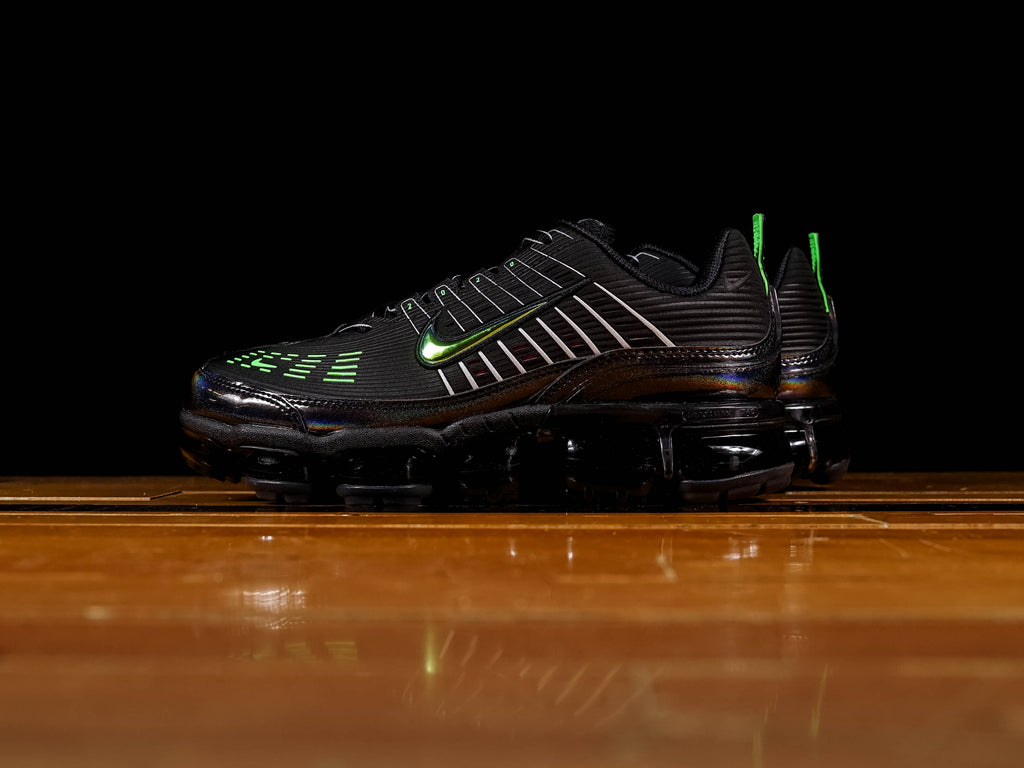 nike air vapormax 360 black green strike pink blast