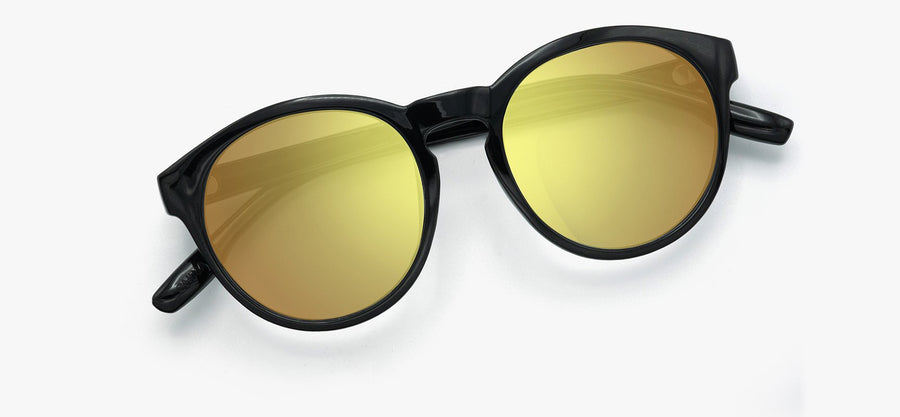 Black Frame - Gold Lens