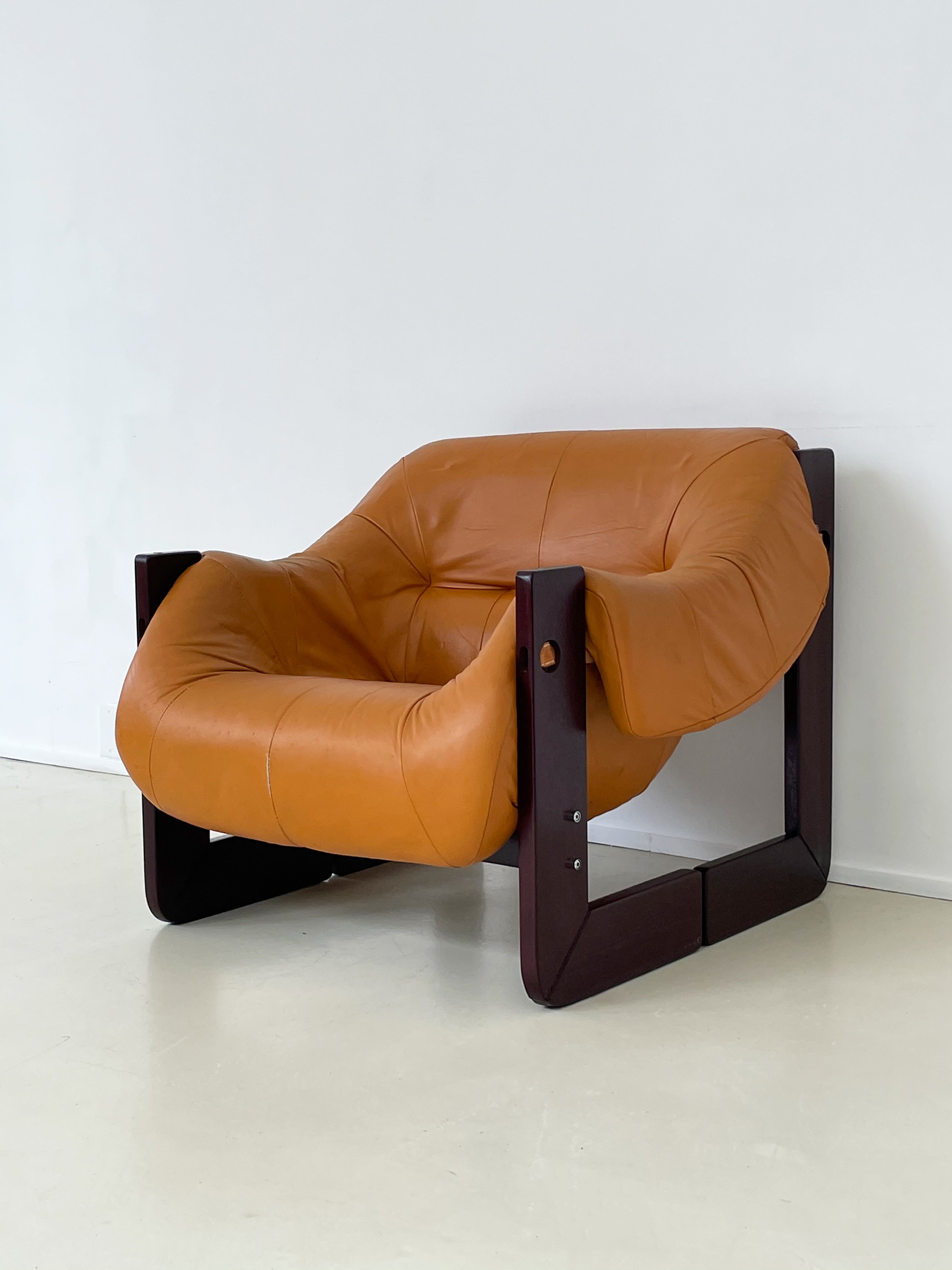 lafer leather chair