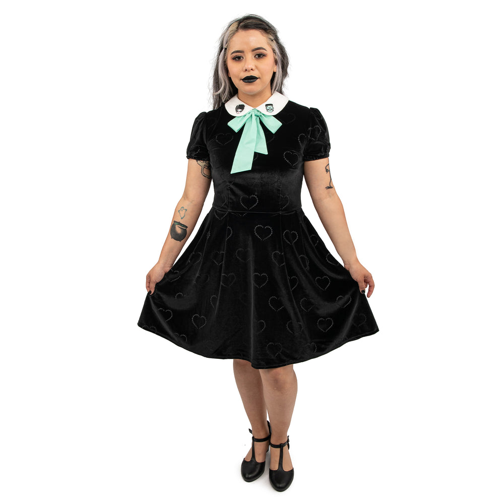 Universal Monsters Bride of Frankenstein Stitch Shoppe "Alicia" Dress Full Front Model View-zoom