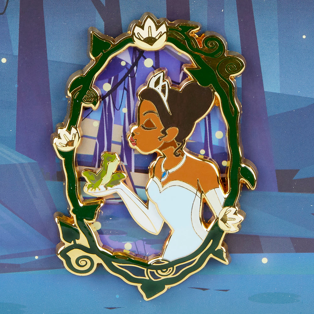 Princess Tiana and the Frog Moving Pin Closeup Front View-zoom