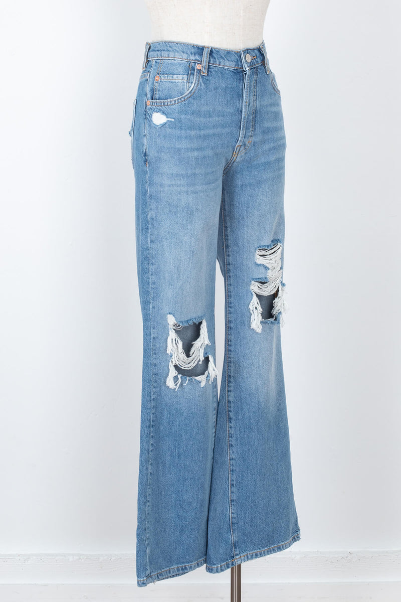 Women's distressed jeans | Kariella
