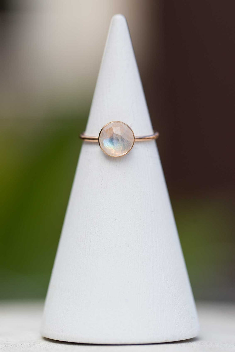 Moonstone Large Ring - Kariella