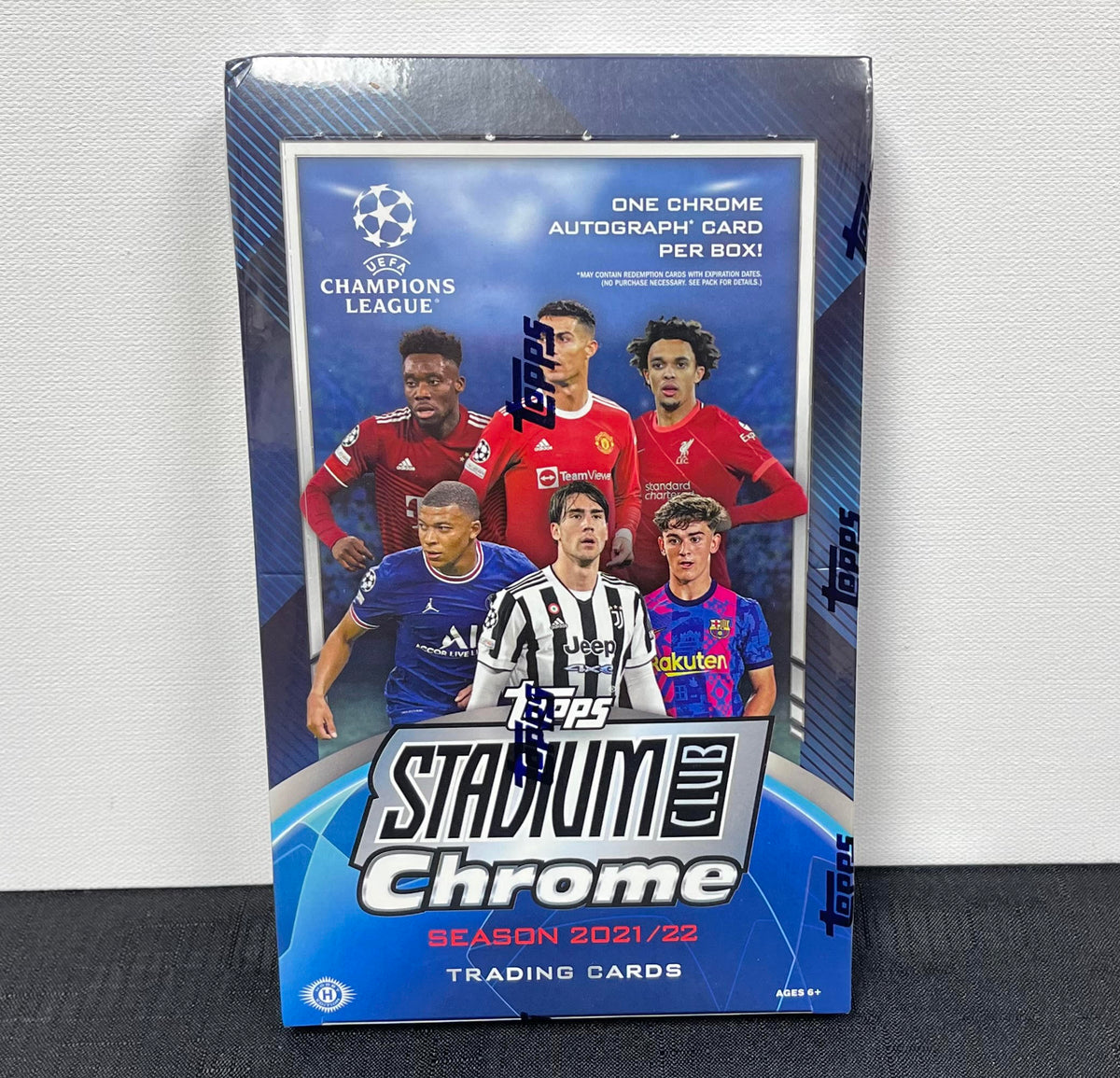 2021-22 Topps Stadium Club Chrome UEFA Champions League Soccer Hobby Box