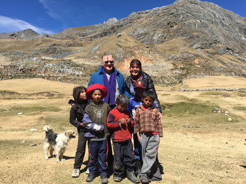 Dr. Henry Meissner and children in Peru
