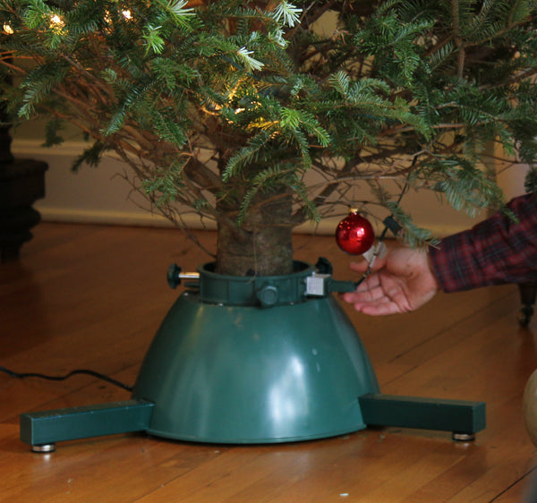 How to put lights on a rotating christmas tree
