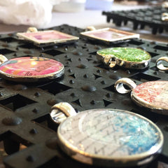 Jewelry blanks with doming resin