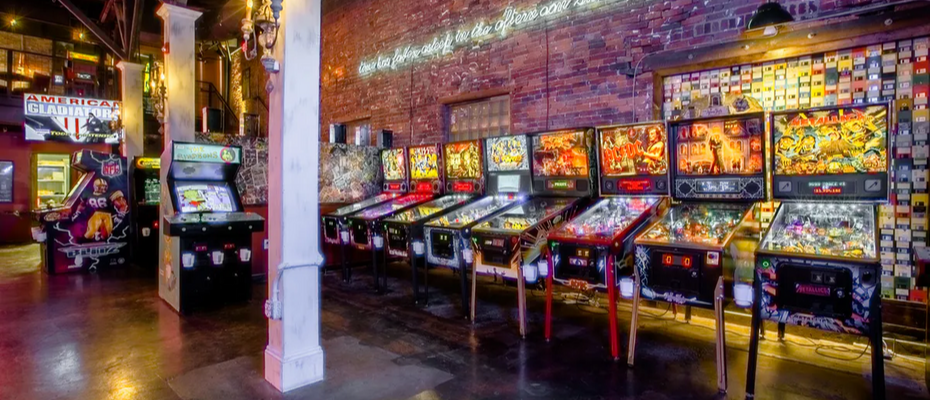 Headquarters | Beer Arcade | Nashville | Nashville City Guide | Nash Bash | Nashville Bachelorette Party | Bachelorette Party Destinations | 