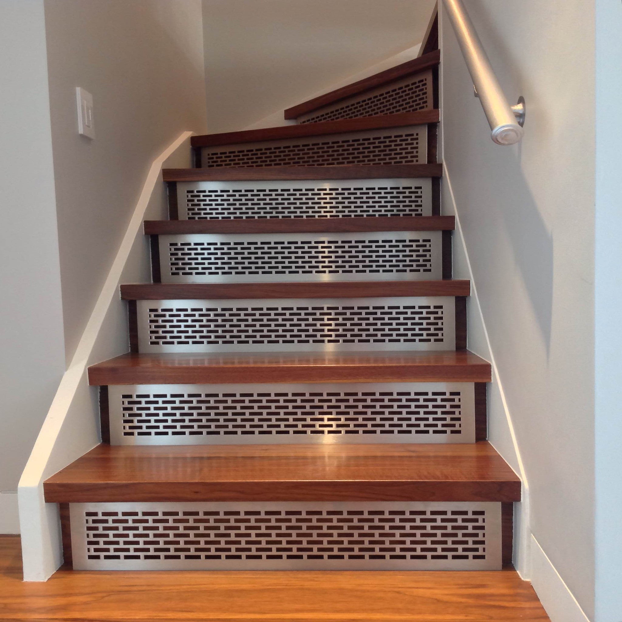 Stair Risers & Treads ARCHITECTURAL GRILLE