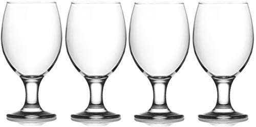 water goblet vs wine glass