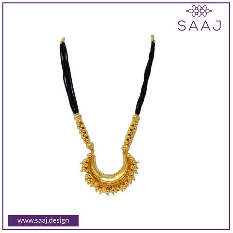 PLAIN_GOLD_MANGALSUTRA_SAAJ