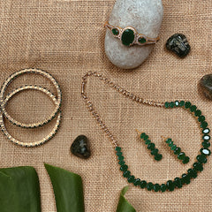 Green Stone Necklace At Saaj Under Rs.1500