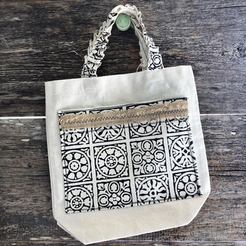 canvas tote with bottom gusset
