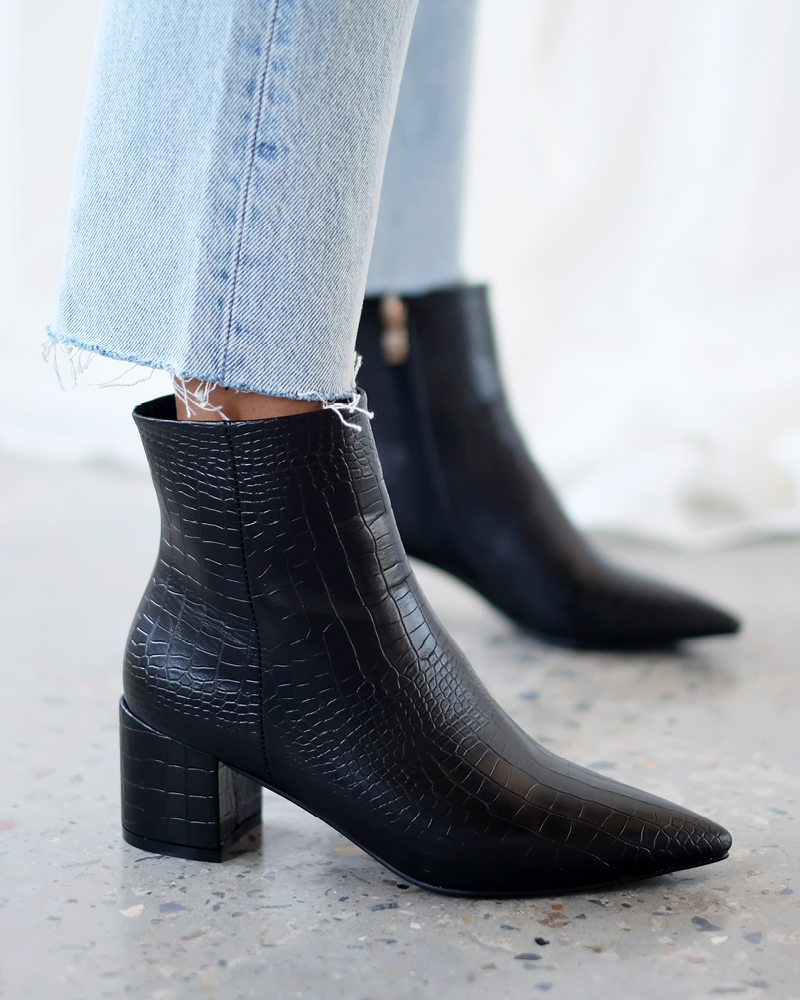 BILLINI | ISSIE - BLACK CROC |Boots