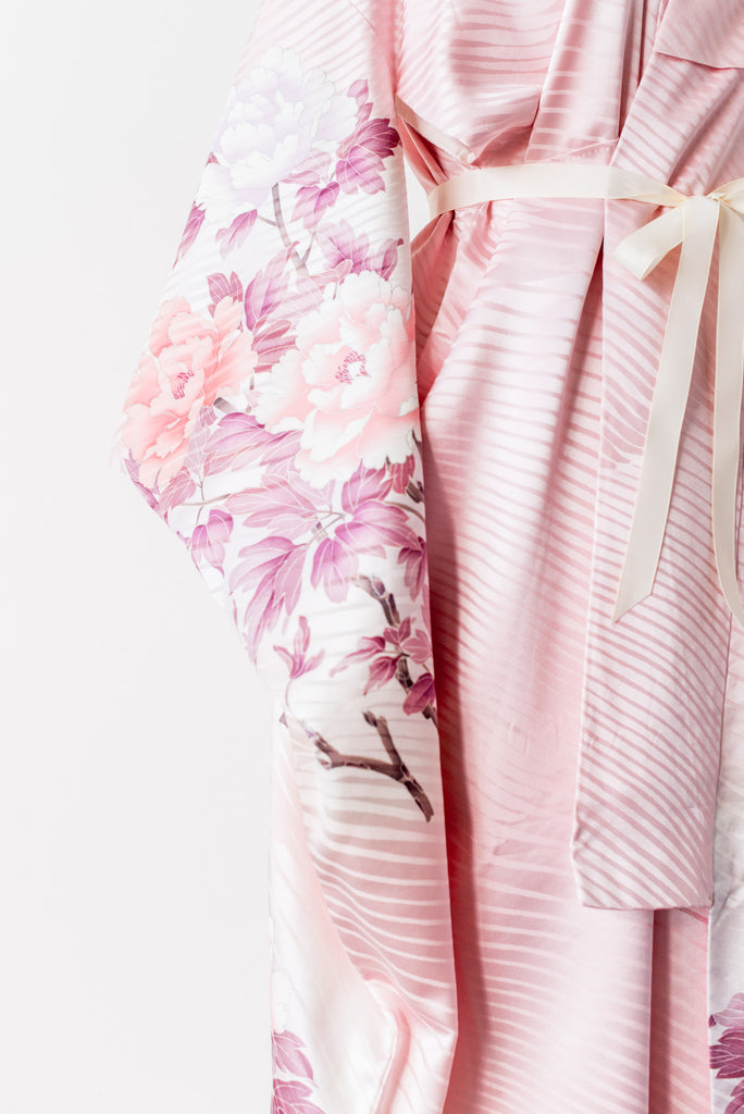 Vintage Pink Silk Printed Kimono - One Size | G O S S A M E R