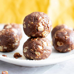 No Bake Chocolate Oat Bites