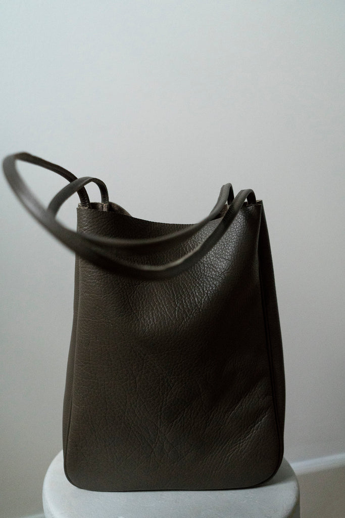 leather tote bag