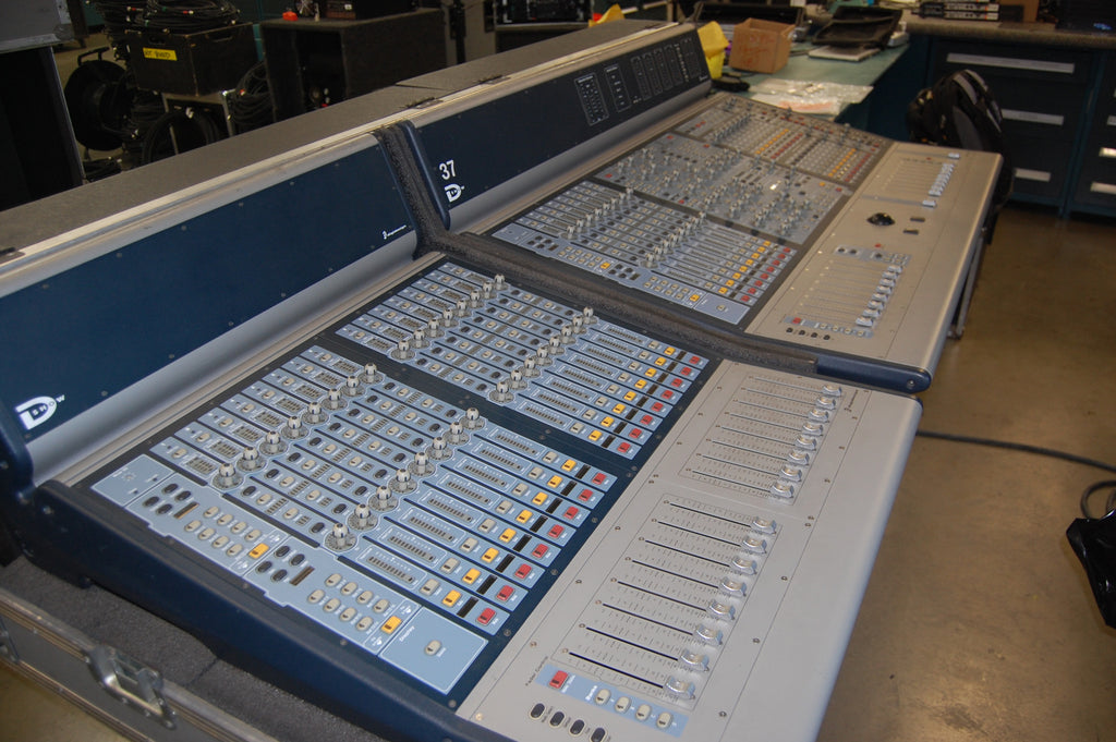 Avid Venue D Show Console Mixing System Includes Tour Case For