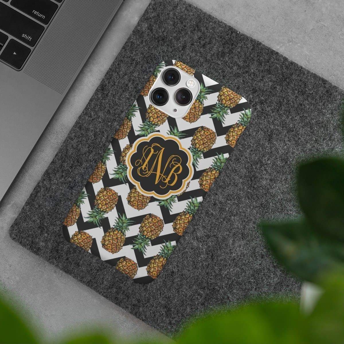 Pineapple Monogram Case 8