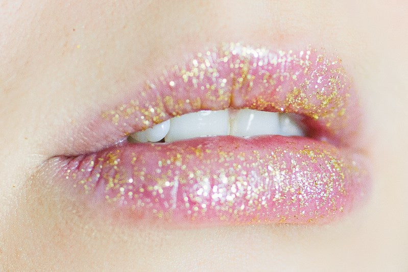 Glitter on Lips for Bride