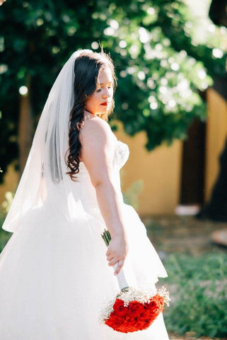 Andrea with Short Tulle Veil VG1030 38''