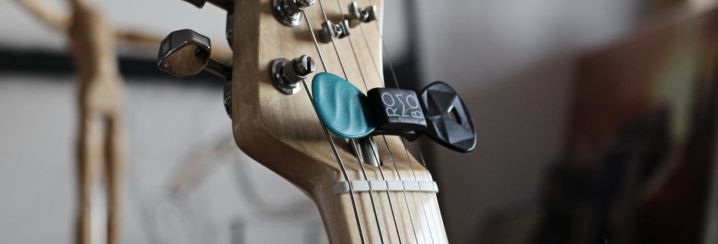 guitar pick holder