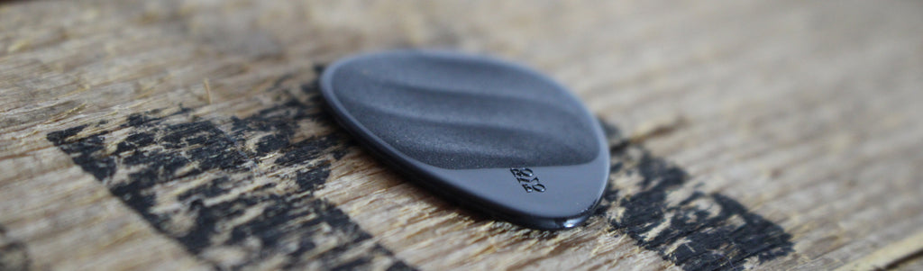 Guitar pick soft release