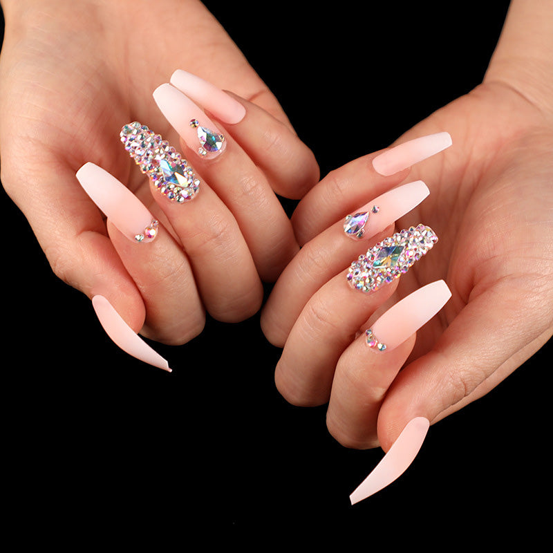 Bling Nails Trend: What It Is And How To Follow It – Expert View