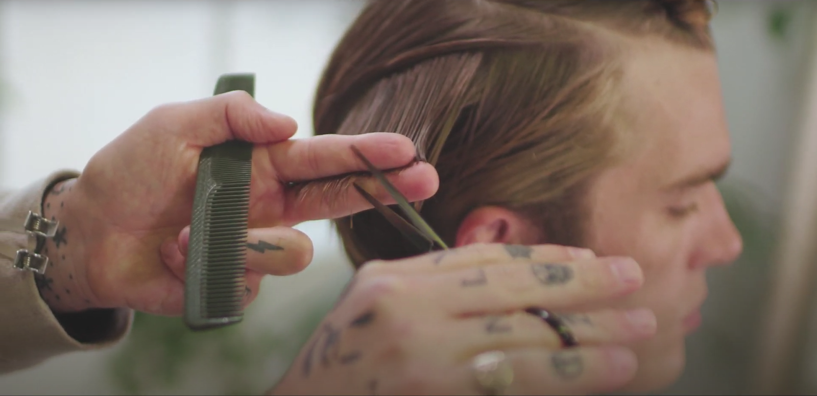 The Ultimate Hair Cutting Techniques Guide [Download] | Leaf Scissors