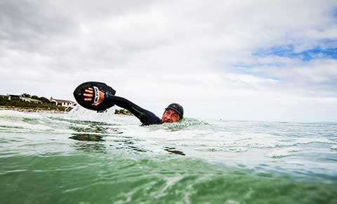 How to Bodysurf Using a Handboard